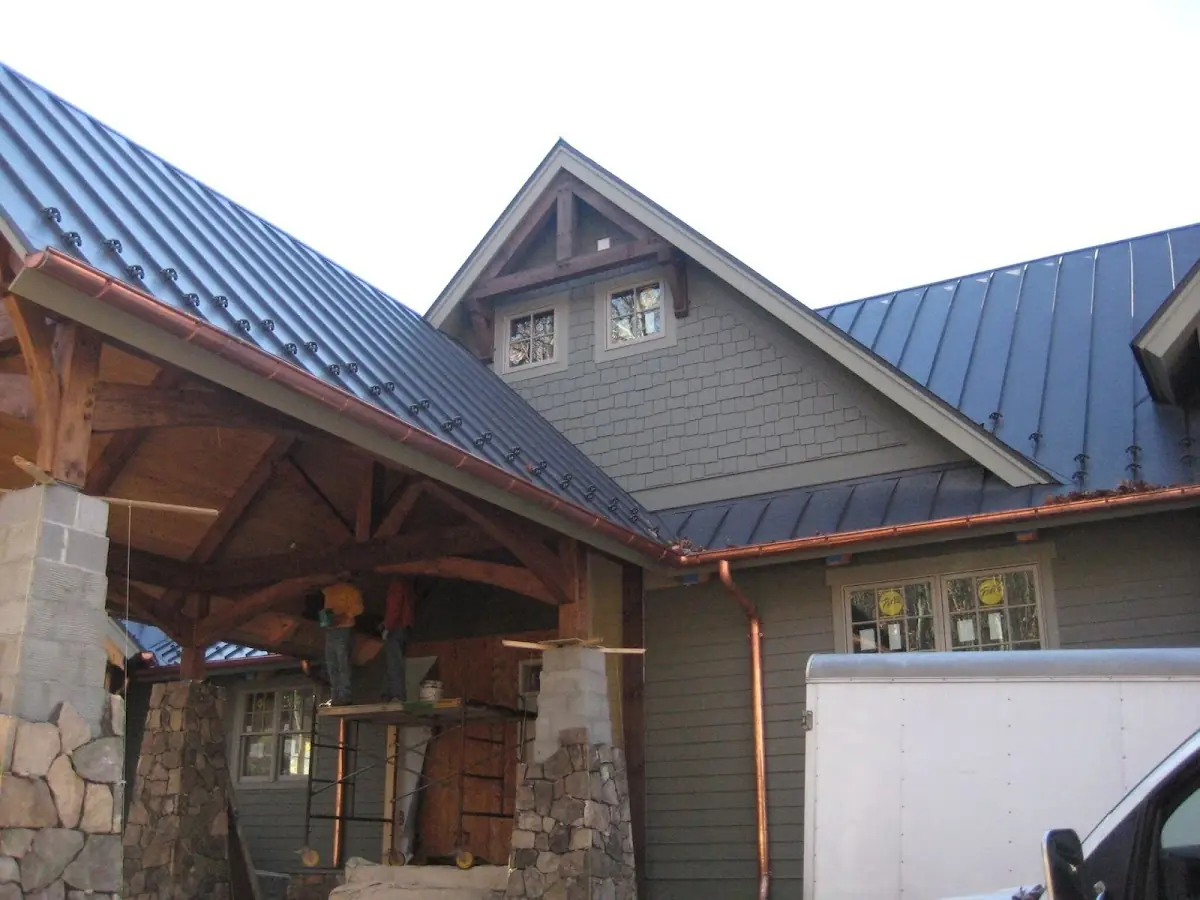 Craftsman Roofing team delivering quality roofing work in West Islip